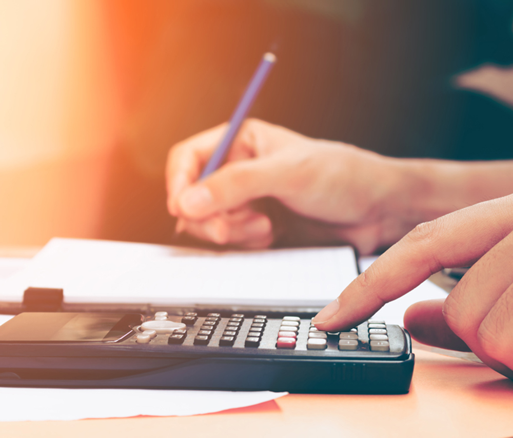 Calculating and writing with a pencil